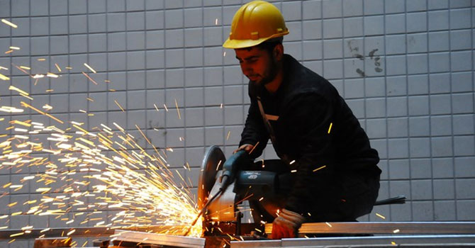 Ücretsiz izne çıkarılan işçilerin sayısı 2 milyona yaklaştı