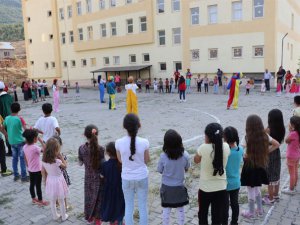 Çukurca Gündeş'te çocuklar doyasıya eğlendi!