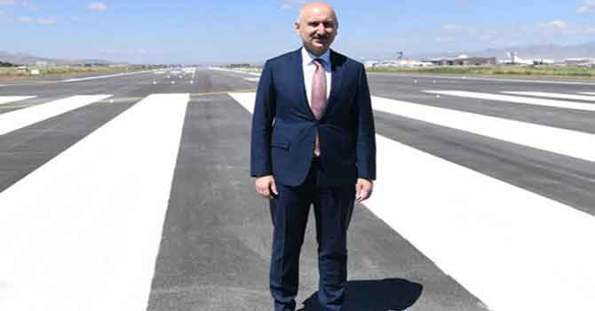 Bakan Karaismailoğlu: 48 ülke ile uçuş trafiğimizi sürdürüyoruz