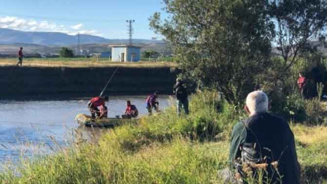 Suya giren 2 çocuğun cansız bedenine ulaşıldı