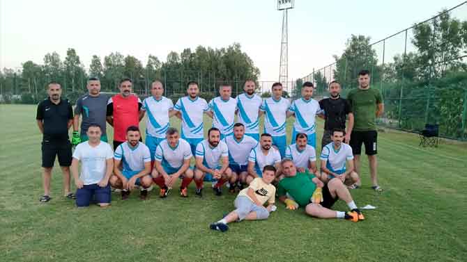 Hakkari takımı ilk kez katıldı kupa ile döndü