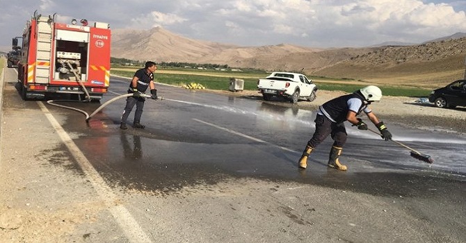 Hakkari-Van karayolunda trafik kazası: 2 Yaralı
