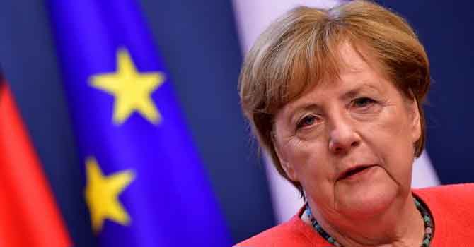 Merkel’den Covid-19 uyarısı: Virüs burada