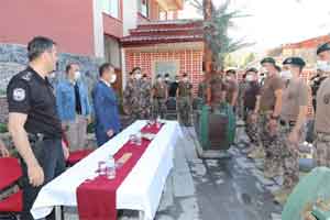 Vali Akbıyık özel harekatı ziyaret etti