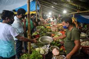 Hindistan'da koronavirüs vaka sayısı 2,8 milyonu aştı