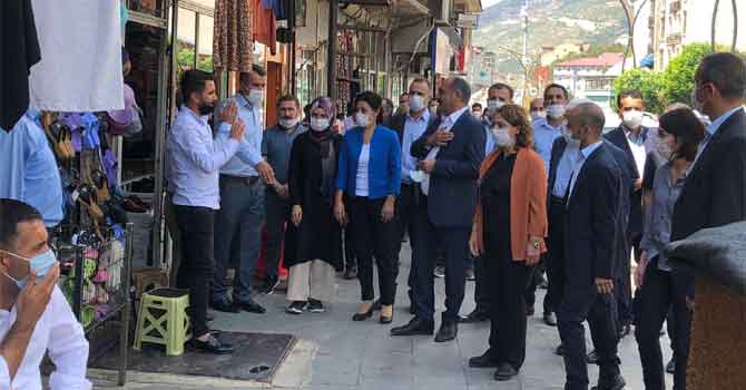 DTK ve HDP heyetinin Şemdinli ziyareti!