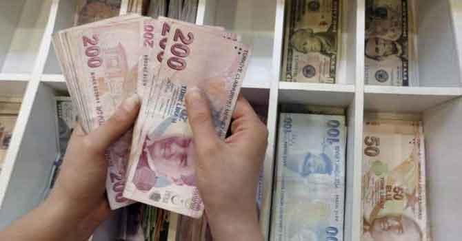 Kredilerin takibe düşme süresini 180 güne çıkaran uygulama 6 ay uzatıldı