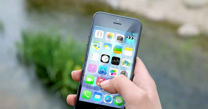 Akıllı telefonlar beyin tümörüne yol açar mı?