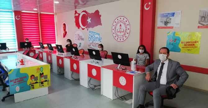 Hakkari'de 41 okulda EBA destek noktası oluşturuldu