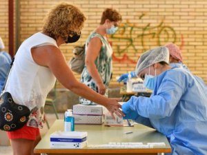 İspanya, koronavirüs vaka sayısında 500 bin eşiğini aşan ilk Batı Avrupa ülkesi oldu