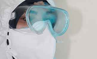 Covid-19 ile mücadele eden hemşire ağlayarak uyarıda bulundu