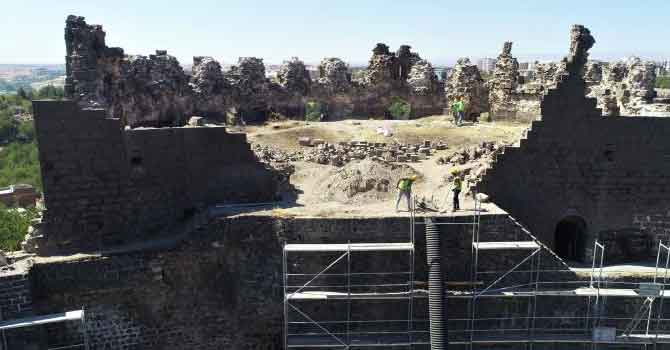 Diyarbakır Surları'nda 500 günlük restorasyon başladı