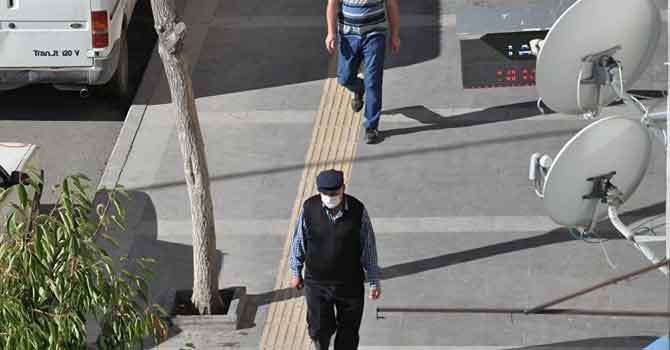 Kars'ta istisnasız maske zorunluluğu