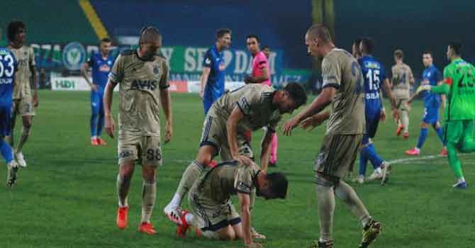 Fenerbahe galibiyetle bşladı