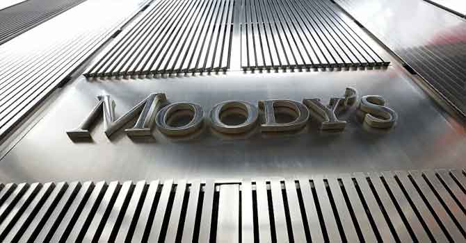 Moody’s: Küresel ekonomik toparlanma, artan koronavirüs vakalarının tehdidi altında