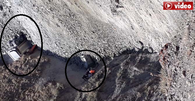 Hakkari-Van karayolunda heyelan böyle görüntülendi