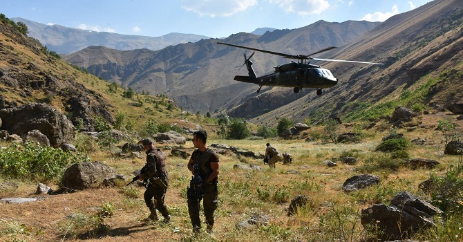 Hakkari'de çatışma: 1 asker şehit oldu