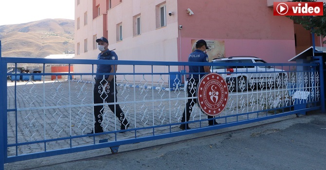 Hakkari'de kurallara uymayan 18 kişi yurtlara yerleştirildi