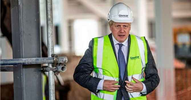 Boris Johnson: İngiltere koronavirüs salgınında ikinci dalgayı yaşıyor