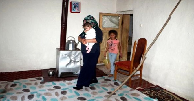 Yüksekova'da Yılanlı eve geri döndüler