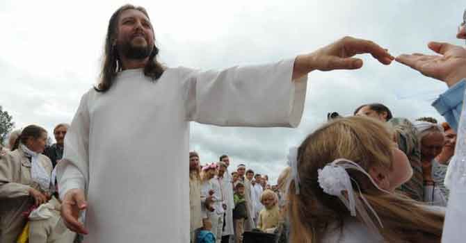 Sibirya'da binlerce müridi olan tarikat lideri gözaltına alındı