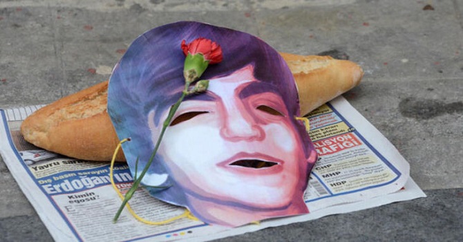 Gülsüm Elvan: Bu mahkeme o katili aklamaya çalışıyor