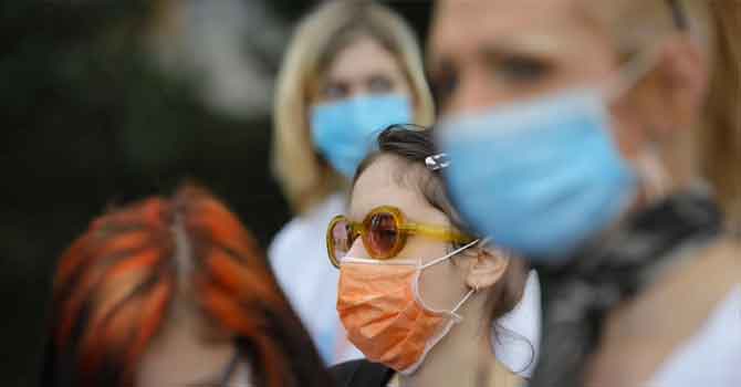 44 bin koronavirüs haberi incelendi: "Pandemide kadın uzmanların sesi bastırıldı"