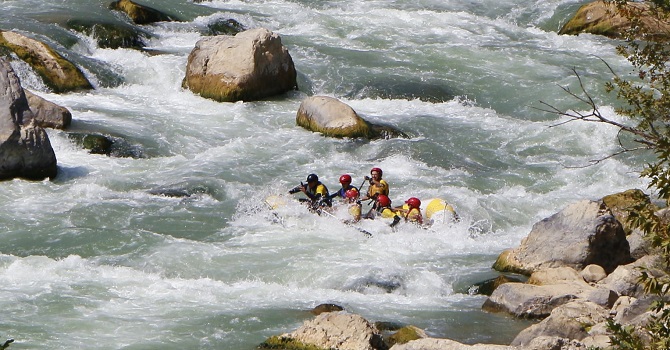 Zap vadisinde Rafting heyecanı