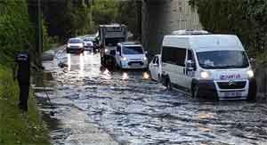 Hava sıcaklığı düşüyor, 10 ilde kuvvetli sağanak bekleniyor