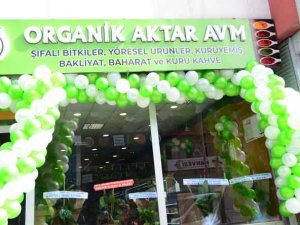 Hakkari'nin ilk Organik Aktar AVM'si açıldı