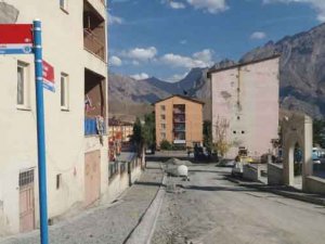 Hakkari'de alt yapı çalışmaları devam ediyor!