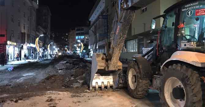 Hakkari'nin Cumhuriyet Caddesi yenileniyor!