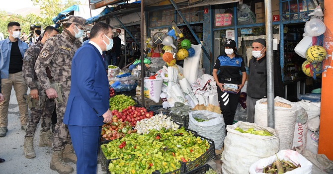 Hakkari'de COVID-19 denetimleri sürüyor