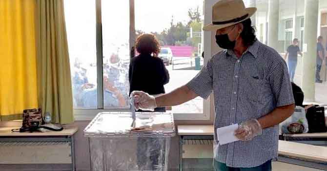 Kuzey Kıbrıs cumhurbaşkanlığı seçimi ikinci tura kaldı
