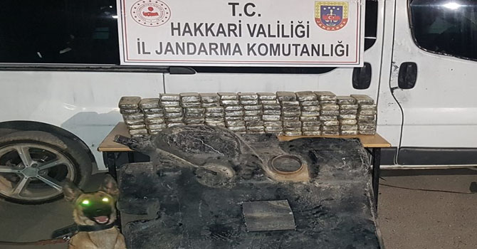 Hakkari'de 49 kilo 936 gram eroin ele geçirdi