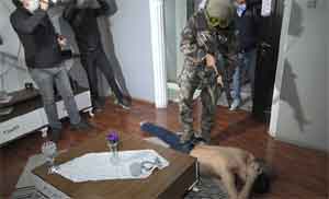 Uyuşturucu satıcılarına yönelik 600 polisle şafak operasyonu