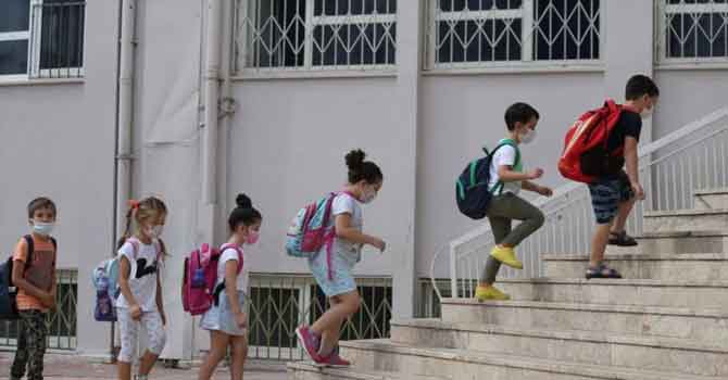 Ana sınıflarında, sınıf yoğunluğu azaltılacak, sosyal mesafe sağlanacak