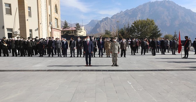 Hakkari'de 29 Ekim Cumhuriyet Bayramı kutlamaları