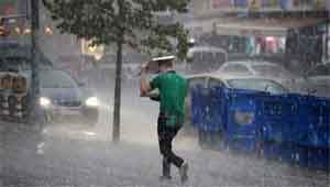 İstanbul’da yağış yaşamı felç etti