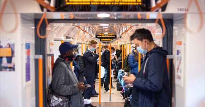 "İlk koronavirüs aşıları enfeksiyonu önlemeyebilir"