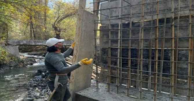 Çukurca'nın Dutluca Mahallesi'ne yeni köprü
