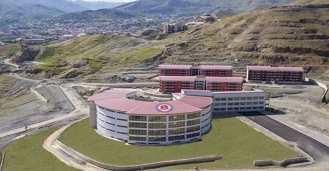 Hakkari Üniversitesi mi? Şimdi oldu Hacı Tansu yazdı...