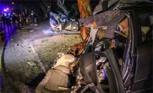 Makas atan otomobil ortadan ikiye ayrıldı: 1 ölü, 1 yaralı