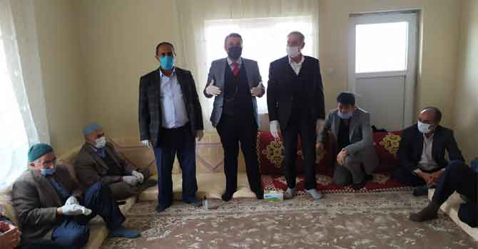 Kanaat önderi Atlı, husumetli aileleri barıştırdı