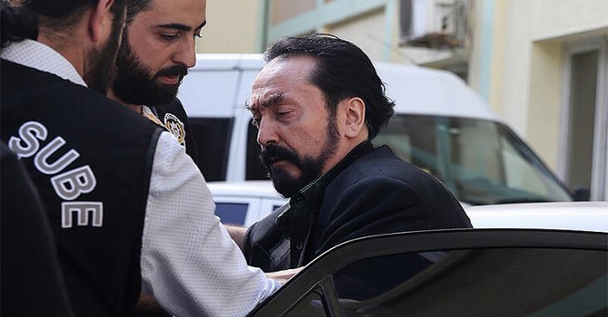 Adnan Oktar'a 1365 yıl hapis istendi