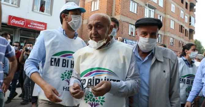 HDP’lilere Hakkari'deki ‘Demokrasi Yürüyüşü’ fezlekesi