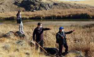 Evlerinden sopasız çıkamıyorlar