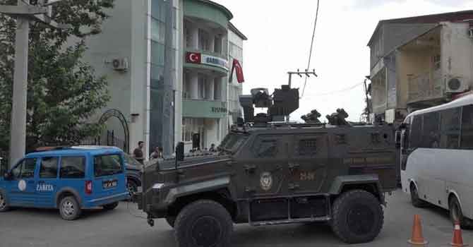 4 ilde DTK operasyonu: 24'ü avukat 72 gözaltı