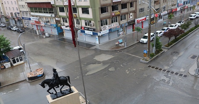 Sokağa çıkma kısıtlaması bugün başlıyor