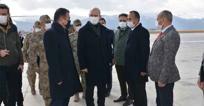 İçişleri Bakanı Süleyman Soylu Hakkari'de